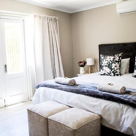The Grey House Vila Beaufort West Exterior foto
