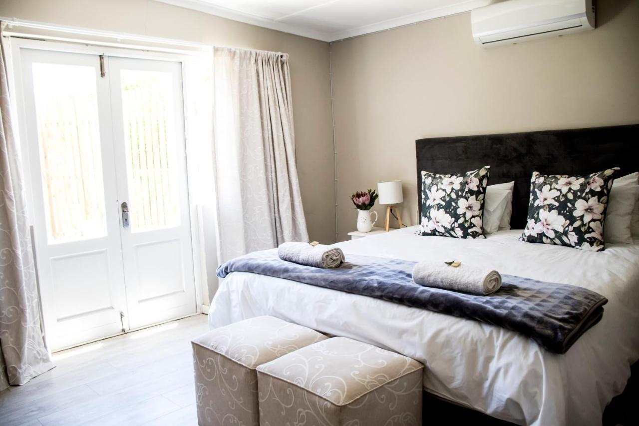The Grey House Vila Beaufort West Exterior foto